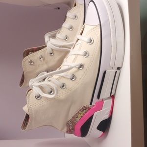 Converse, high top,